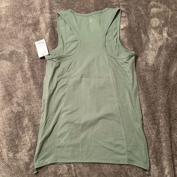 NWT Xersion Quick-Dri Tank - Picture 2 of 3